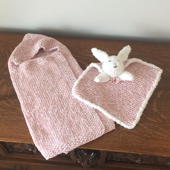 Handmade Knitted Baby Wrapping Snuggle Blanket - Picture 2 of 7